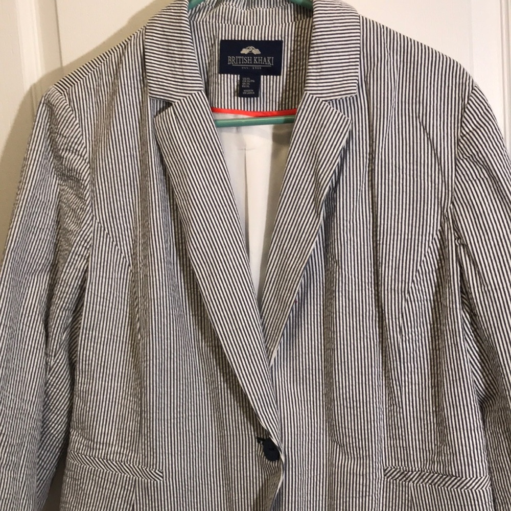 Navy and white seersucker blazer - size XL